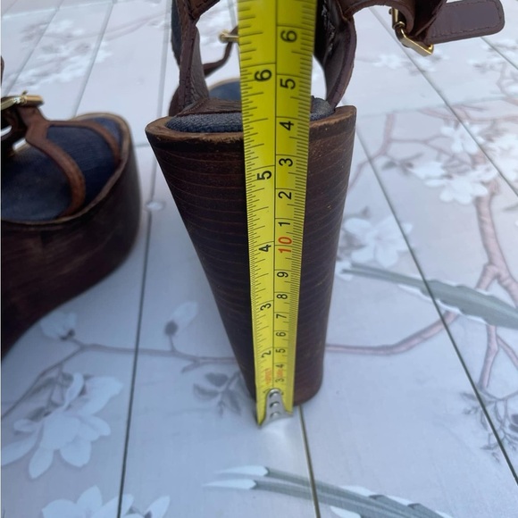 Tory Burch Brown and Black Heels - Picture 8 of 9